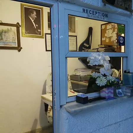 Uysal Oda ve Kahvaltı