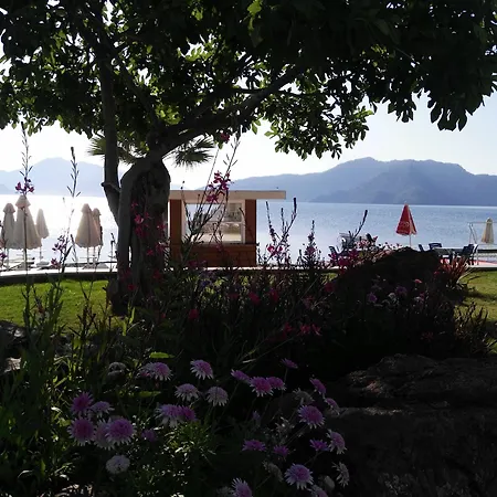 Uysal 3* Μαρμαρίς