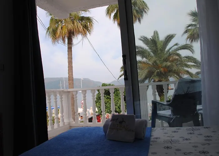 Bed and Breakfast Uysal 3*