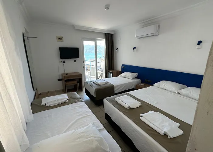 Uysal Oda ve Kahvaltı 3*