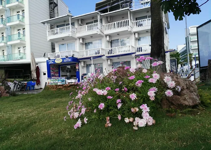 Uysal Bed and Breakfast 3*