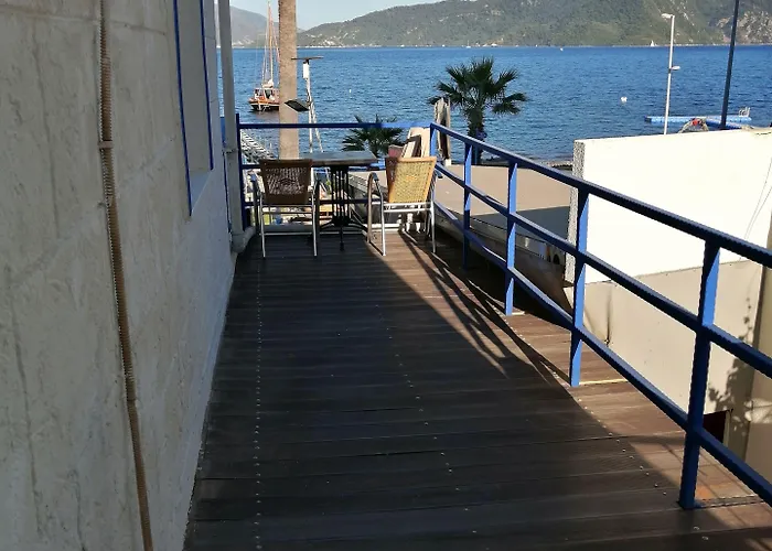 Uysal فندق مبيت وإفطار مرمريس