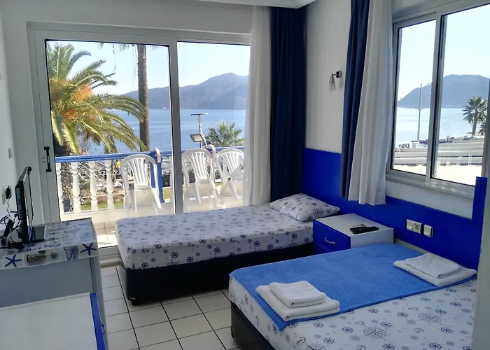 Uysal Oda ve Kahvaltı 3*