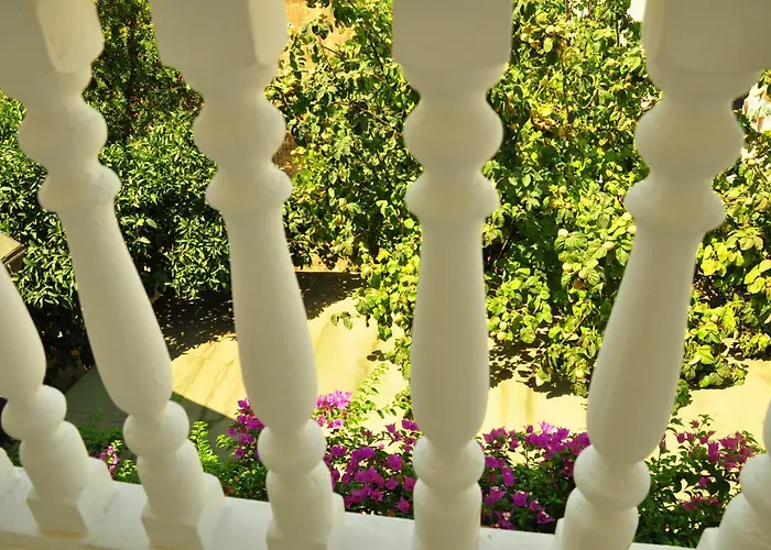 Uysal Oda ve Kahvaltı Marmaris